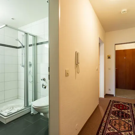 Wider-horn Apartment